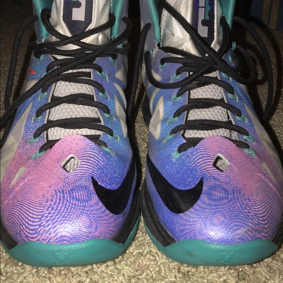 COPY - Lebron 10 Pure Platinum - Picture 2 of 5